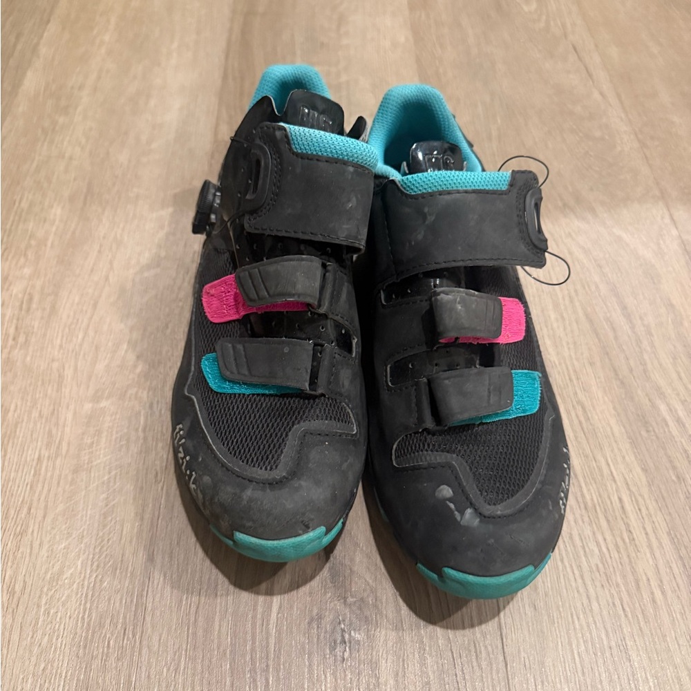 Black and Teal Women’s Cycling Shoes